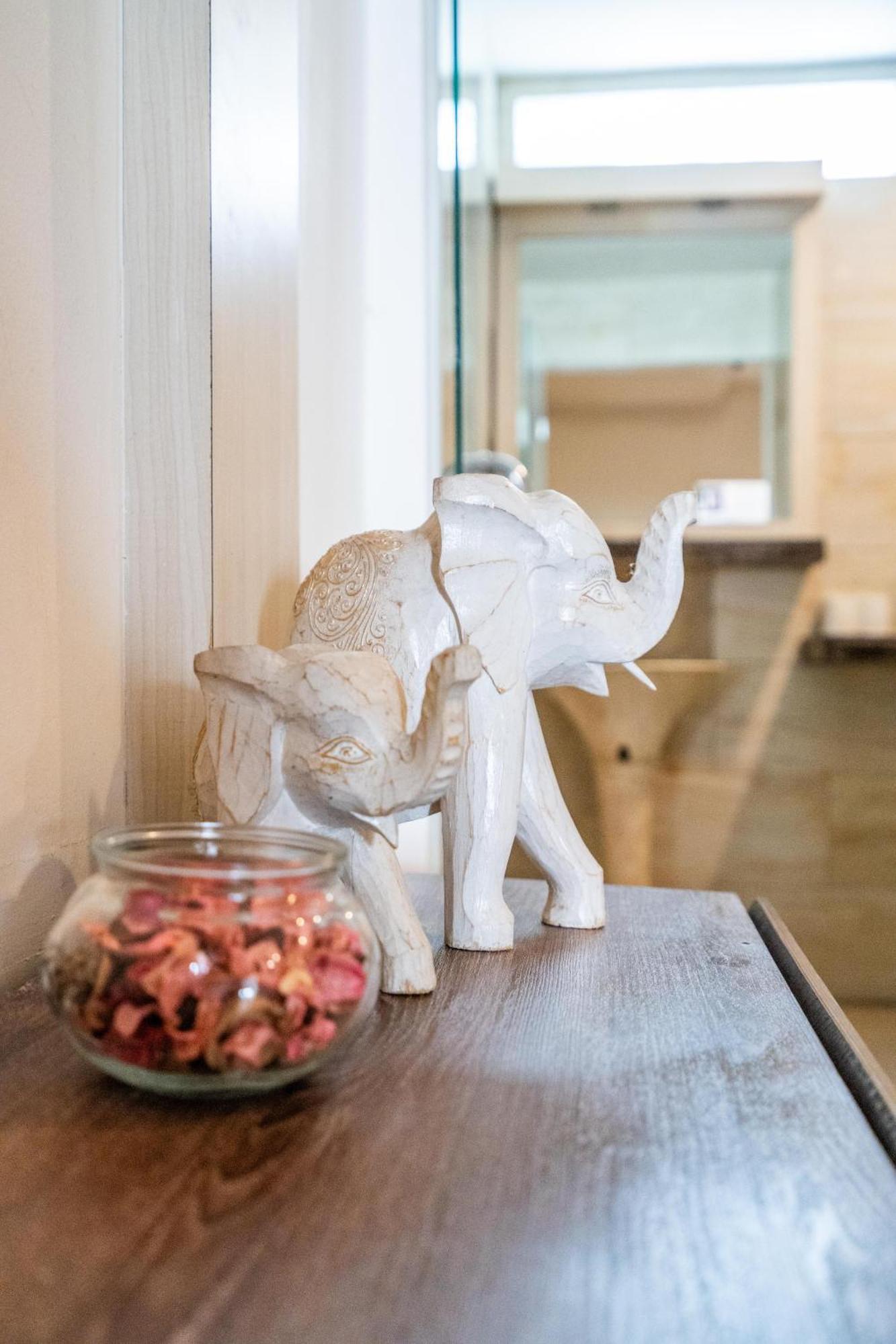 Homestay Master In Pool -ideal For Entertaining