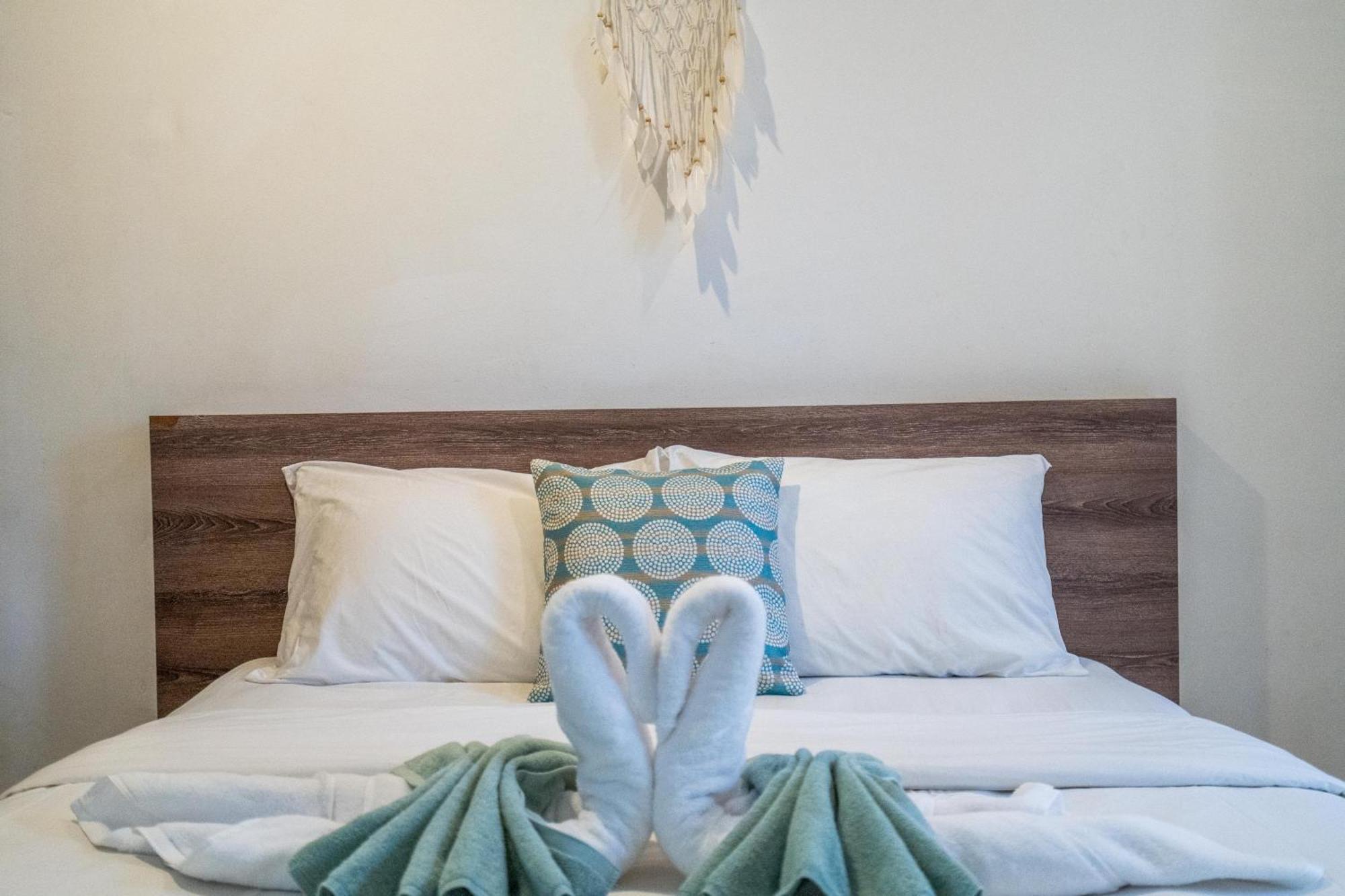 Master In Pool -ideal For Entertaining Homestay Seminyak (Bali)