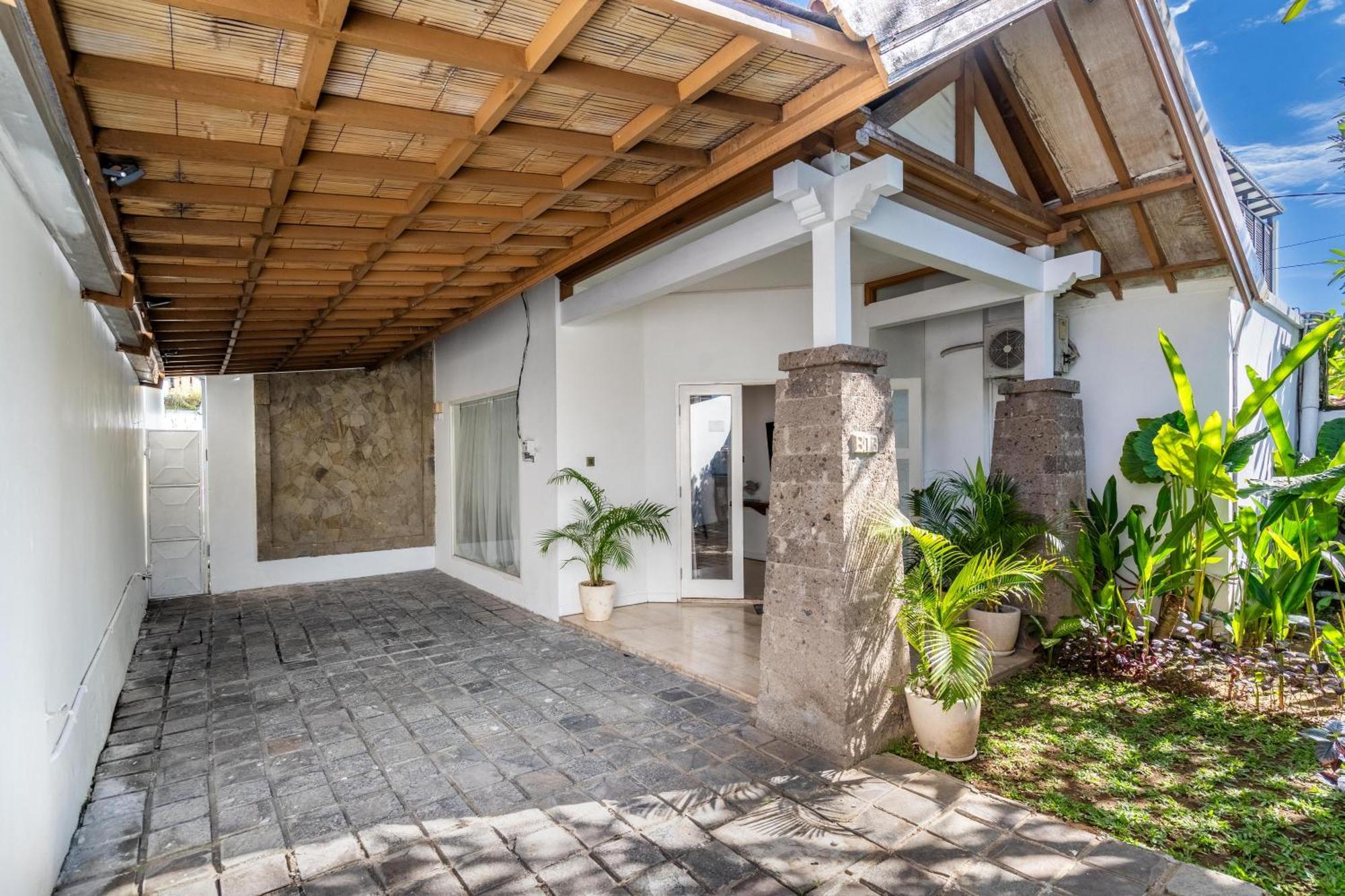 Master In Pool -ideal For Entertaining Homestay